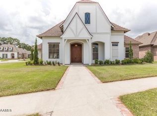 301 Summer Morning Ct, Lafayette, LA 70508