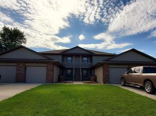 514 Sky Vue Dr APT B, Raymore, MO 64083