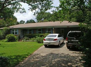 2038 Queenswood Dr, Tallahassee, FL 32303