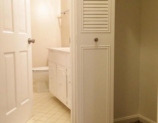 VIEW FROM UNIT HALL TO GUEST 
BATHROOM