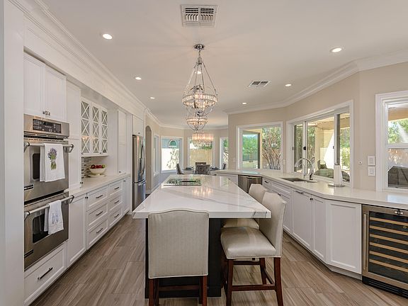 4th image of 10535 N 96th Pl