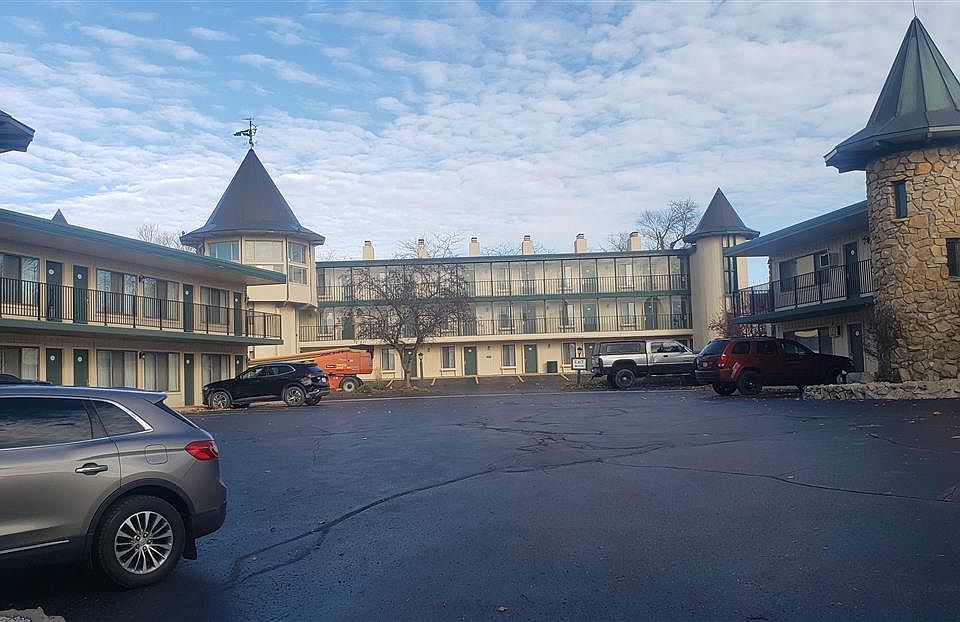 111 Pine River Ln Charlevoix, MI, 49720 Apartments for Rent Zillow