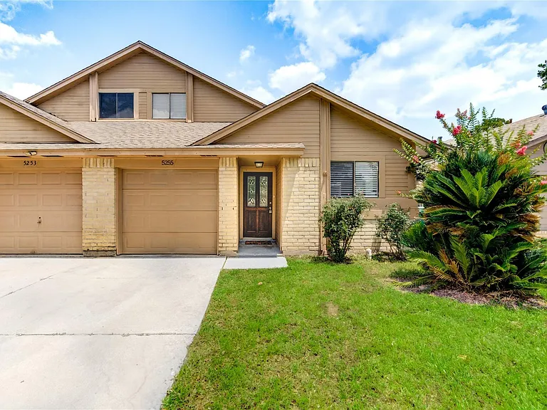 5255 Beaverbrook Dr — Photo 48