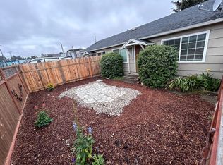 156 N Schoneman St, Coos Bay, OR 97420
