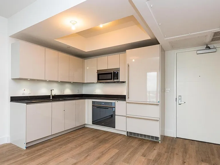 1010 Brickell Ave — Photo 11