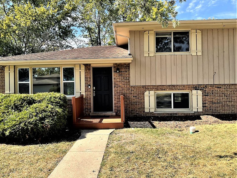 1st image of 22762 East Dr