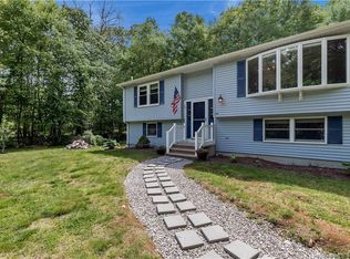 118 Gallup Hill Rd, Ledyard, CT 06339