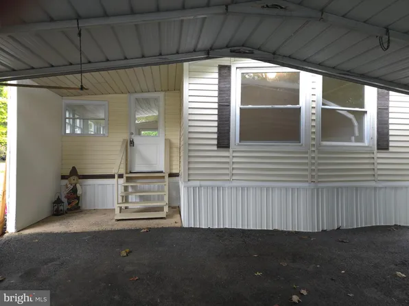 195 Shippensburg Mobile Est, Shippensburg, PA 17257