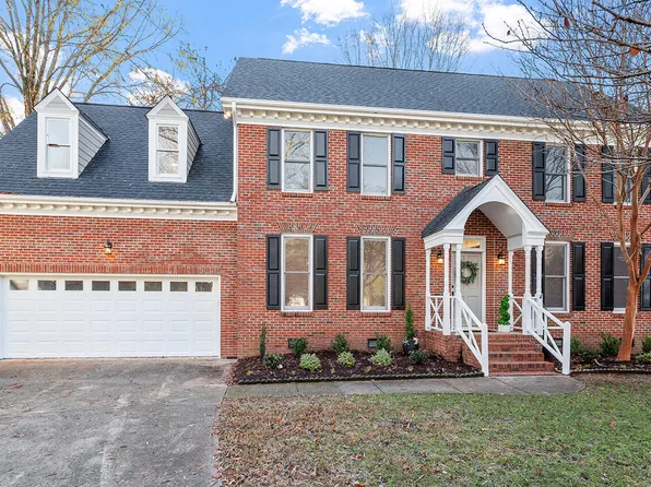 112 Windswept Ln, Cary, NC 27518