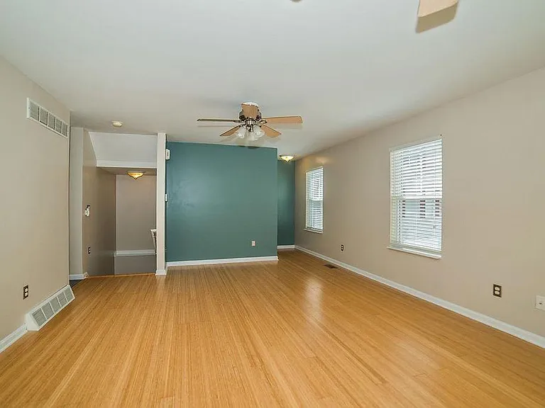 2532 Riverside Dr — Photo 5