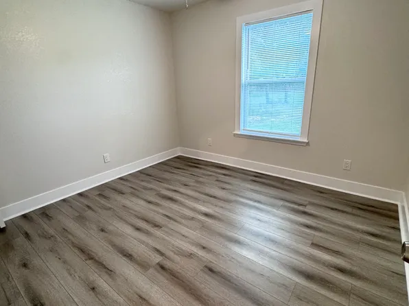 134 Brookside Dr, Defuniak Springs, FL 32433