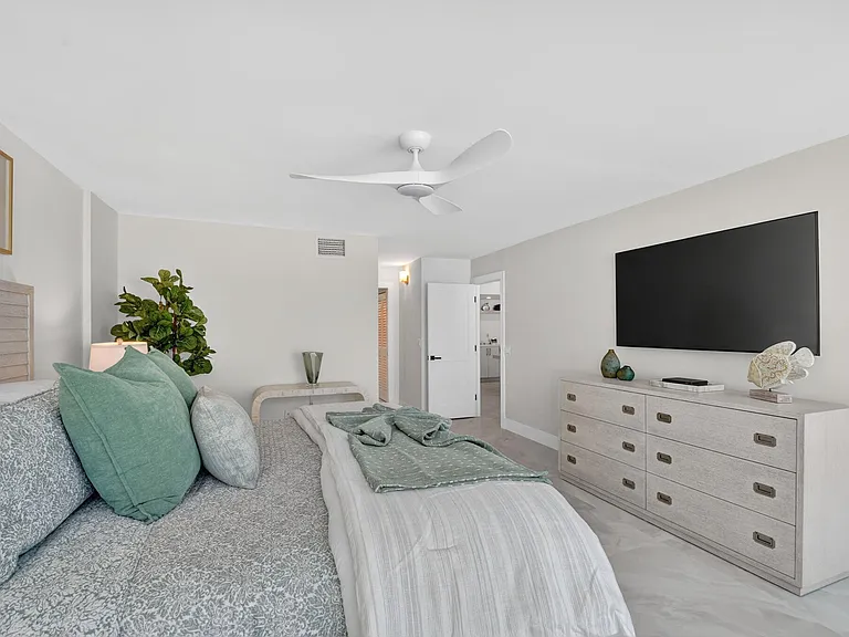 3546 S Ocean Blvd #203 — Photo 41