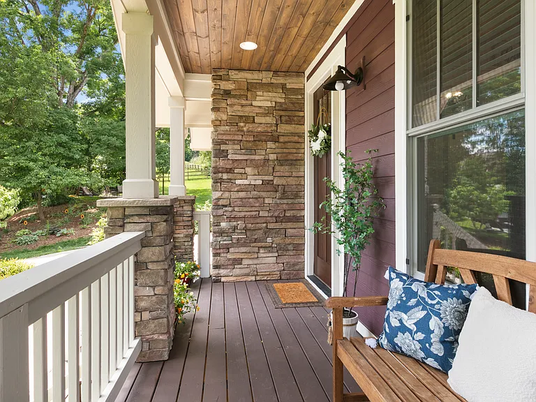 179 Barnrock Dr — Photo 7
