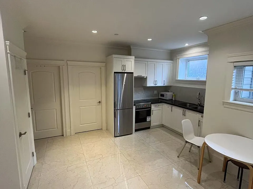 3584 W 37th Ave #BASEMENT