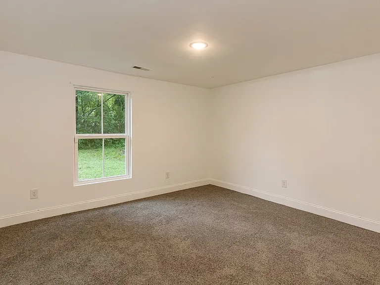 206 Temple Ave — Photo 15