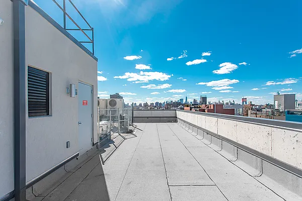 Rented by RENTBK LLC | media 9