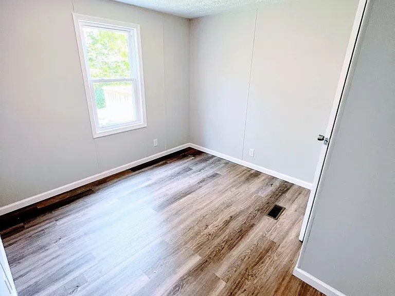 6408 Lawyers Rd — Photo 11