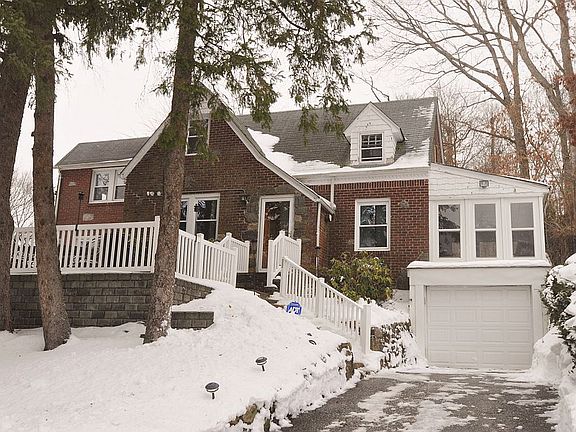 2nd image of 30 Maryland St