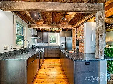 96 Barnard Ave — Photo 5