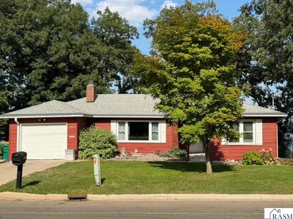 1331 Frank Hall Dr, Albert Lea, MN 56007