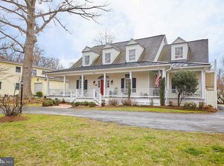 515 Park St SE, Vienna, VA 22180