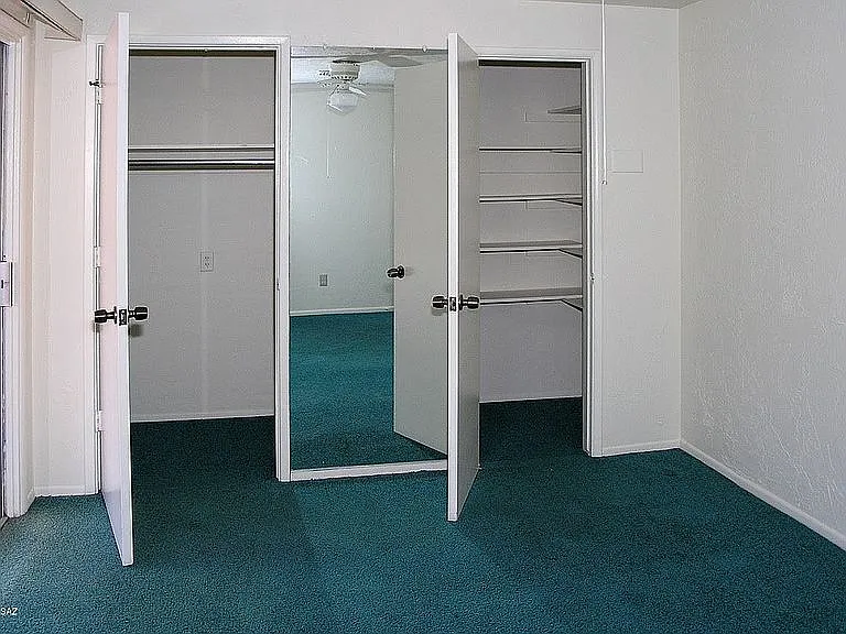 2422 E 4th St #3 — Photo 10