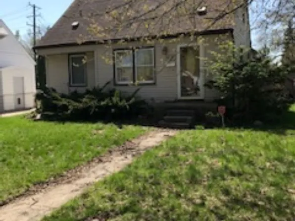 32077 Carlisle Pkwy, Wayne, MI 48184