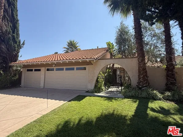 6324 Aquarius Ave, Agoura Hills, CA 91301