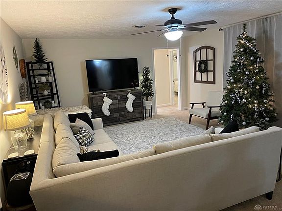 5th image of 80 Norbert Dr