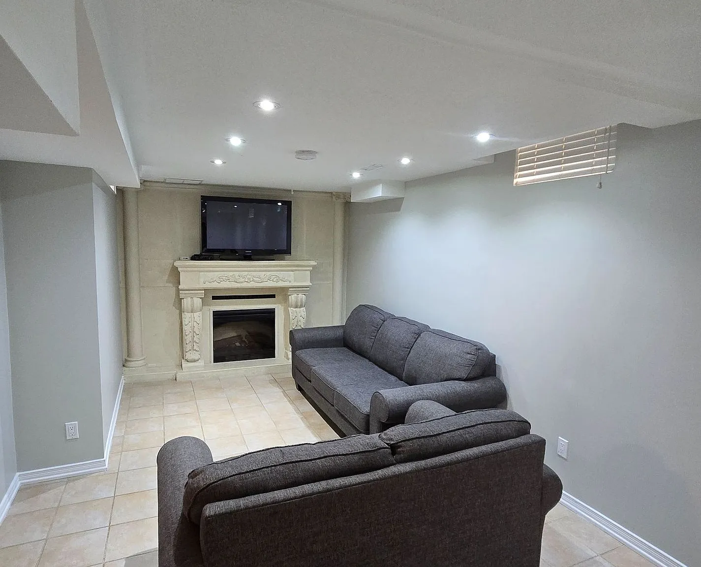 Studio, $1,400 — Photo 2
