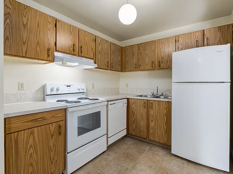 1 Huntington Hl NW — Photo 48