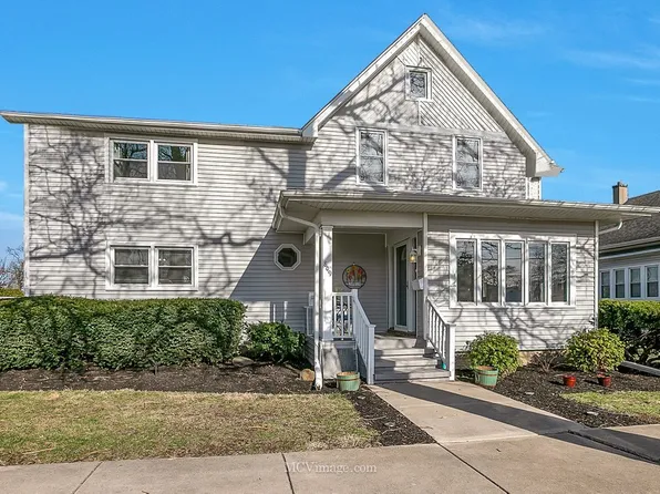 809 Warner Ave, Lemont, IL 60439