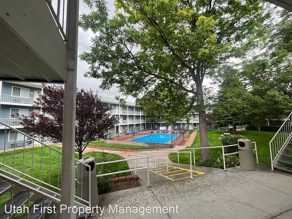 2nd image of 820 S Main St