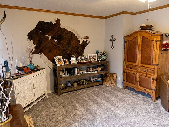 3rd image of 606 S 9th St