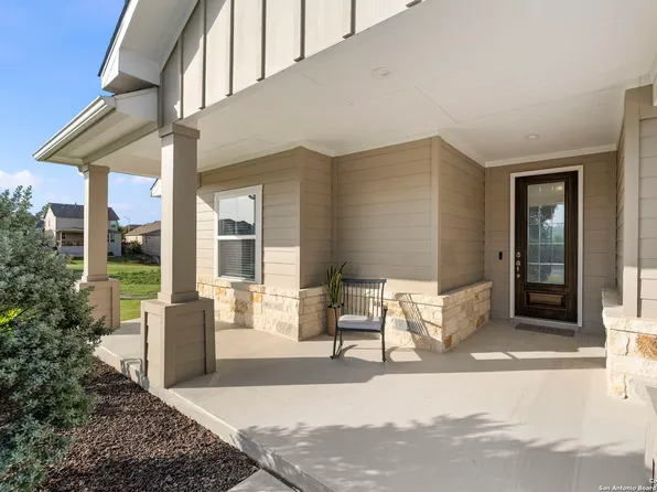 5034 Winkler Trl, Schertz, TX 78108