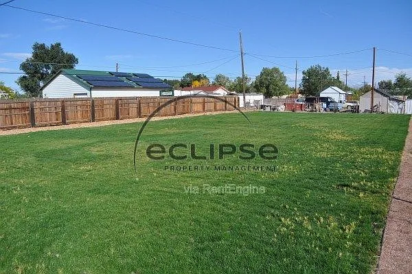 3 bed, 1.0 bath, 1115 sqft, $1,365 — Photo 4