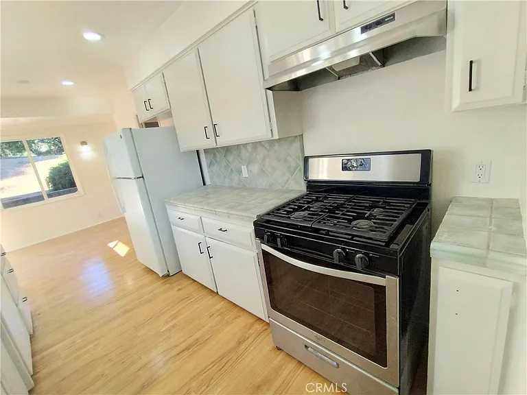 374 Grand Ave — Photo 13