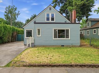 1910 Harney St, Vancouver, WA 98660