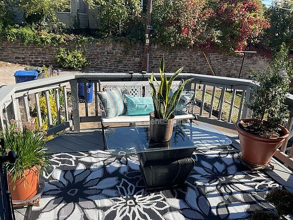 3rd image of 4320 Sheldon Ave