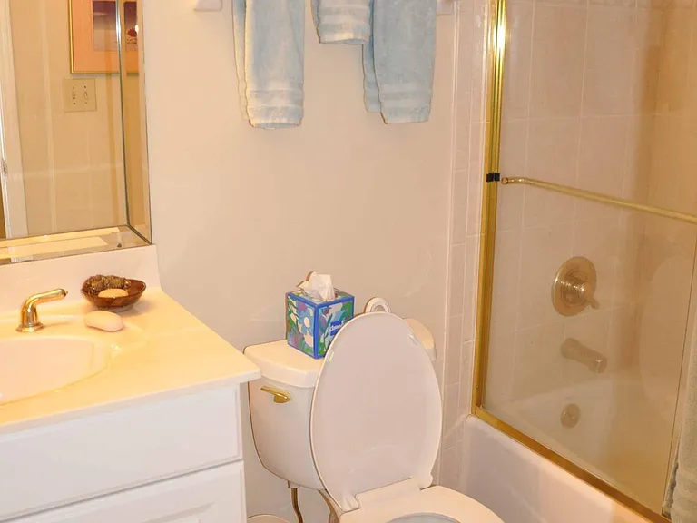 10 10th St #33 — Photo 21