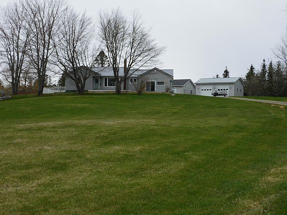 3rd image of 7 Golding Road