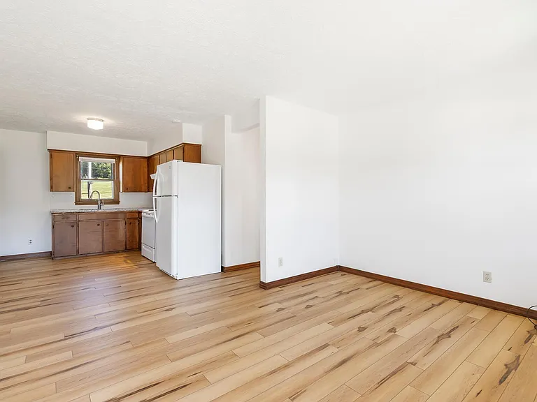 1415 W Inman Rd — Photo 7