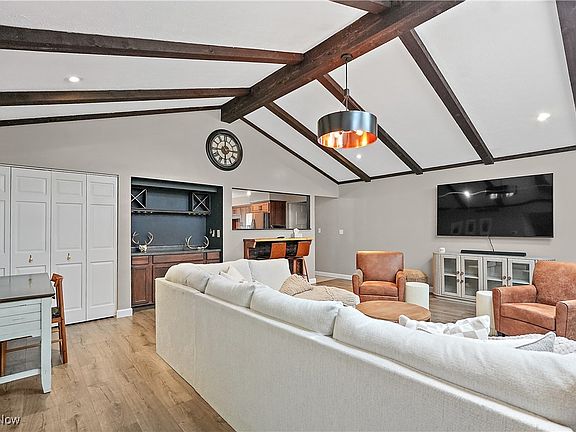 5th image of 531 Sequoia Ln
