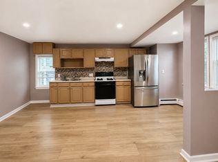 128 Trenton St APT 3, Boston, MA 02128