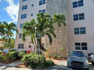 1830 Dixianna St, Hollywood, FL 33020