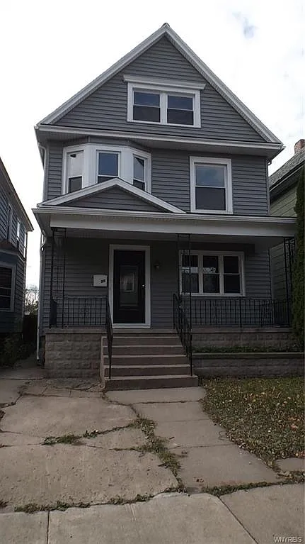 96 Parkdale Ave photo 1