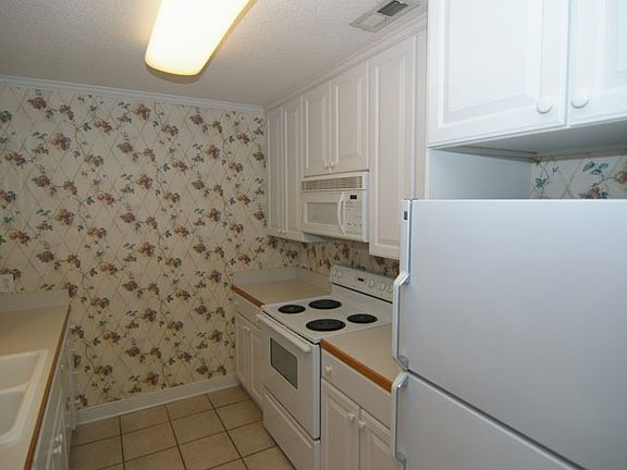 4th image of 173 A Emily Dr