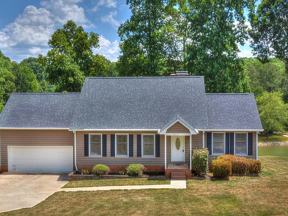 2nd image of 8012 Malibu Pointe Lane