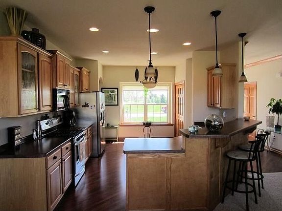 2nd image of 6741 Jamestown Dr