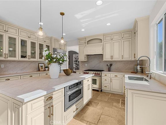 2nd image of 48 Parkcrest